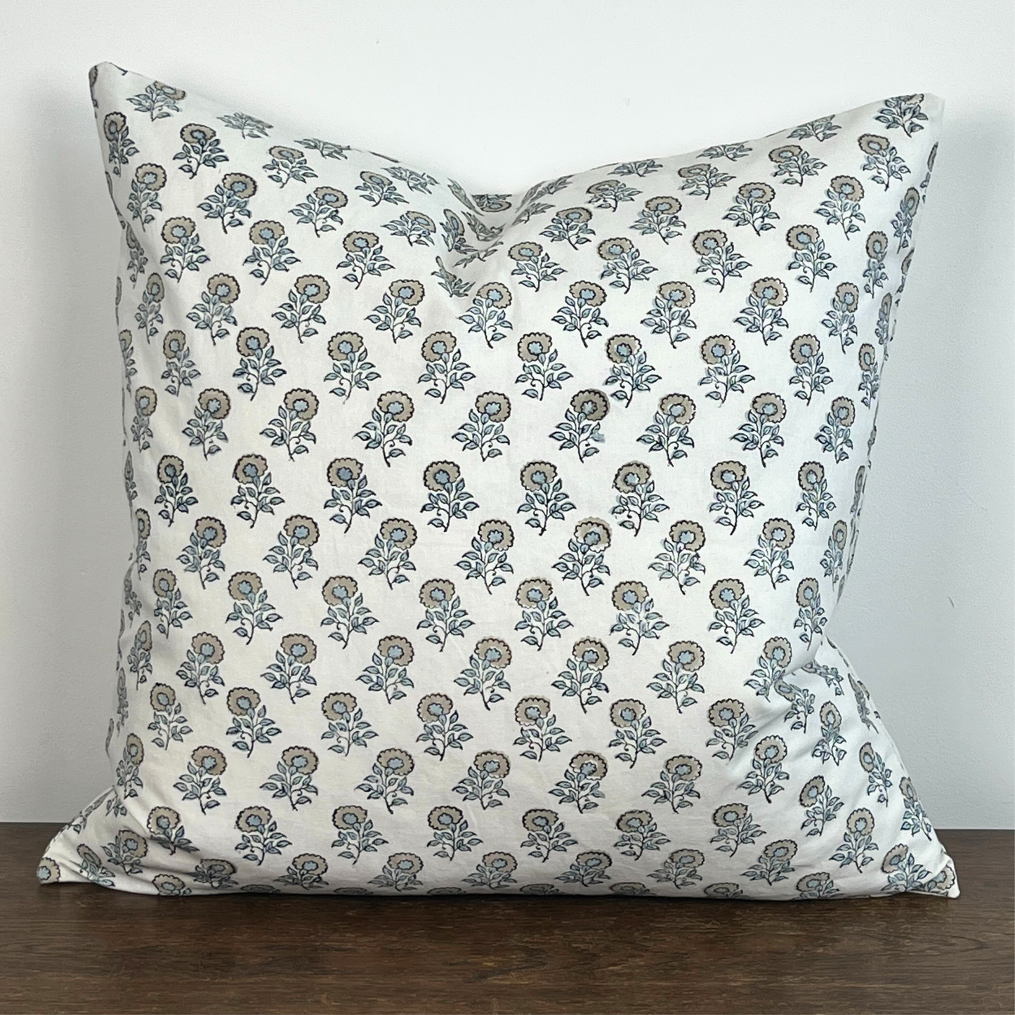 RIA Hand Block Cushion - Cream