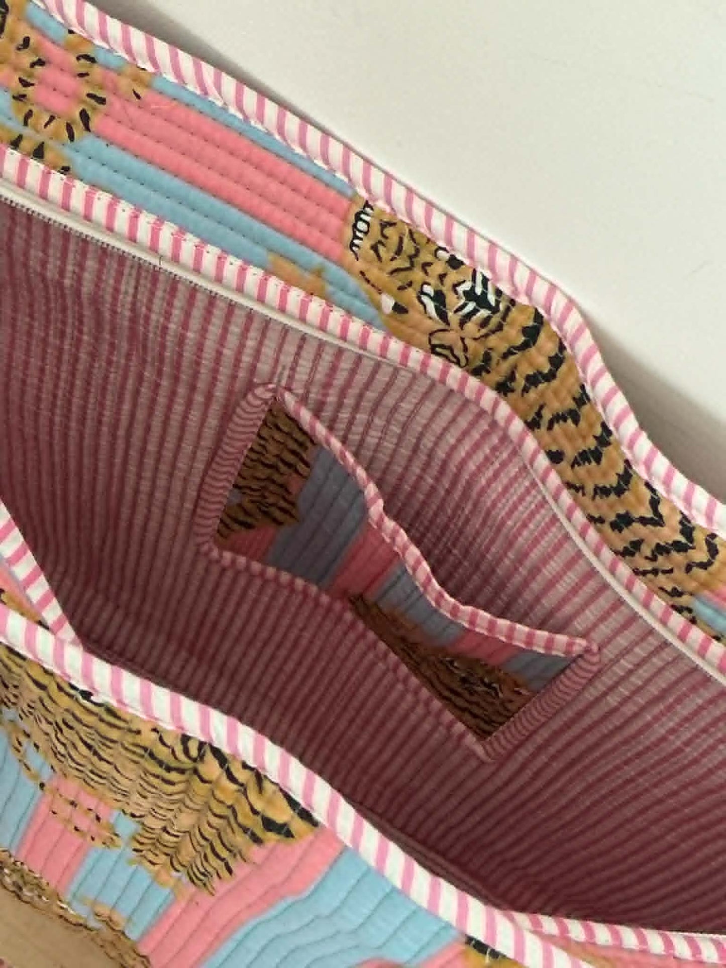 Tiger Stripe Tote Bag - Pink/Blue