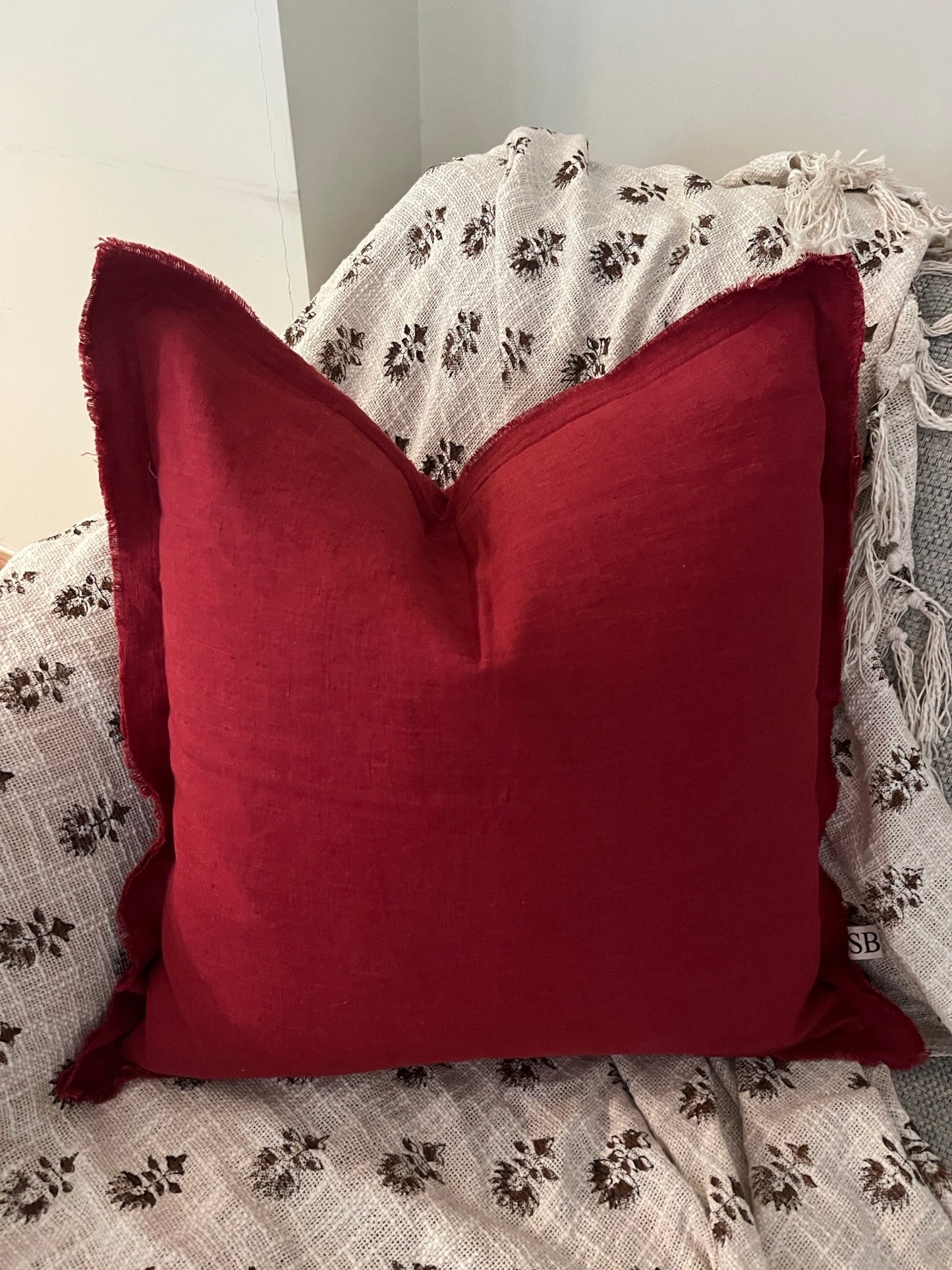 Raspberry Cushion – 100% Linen
