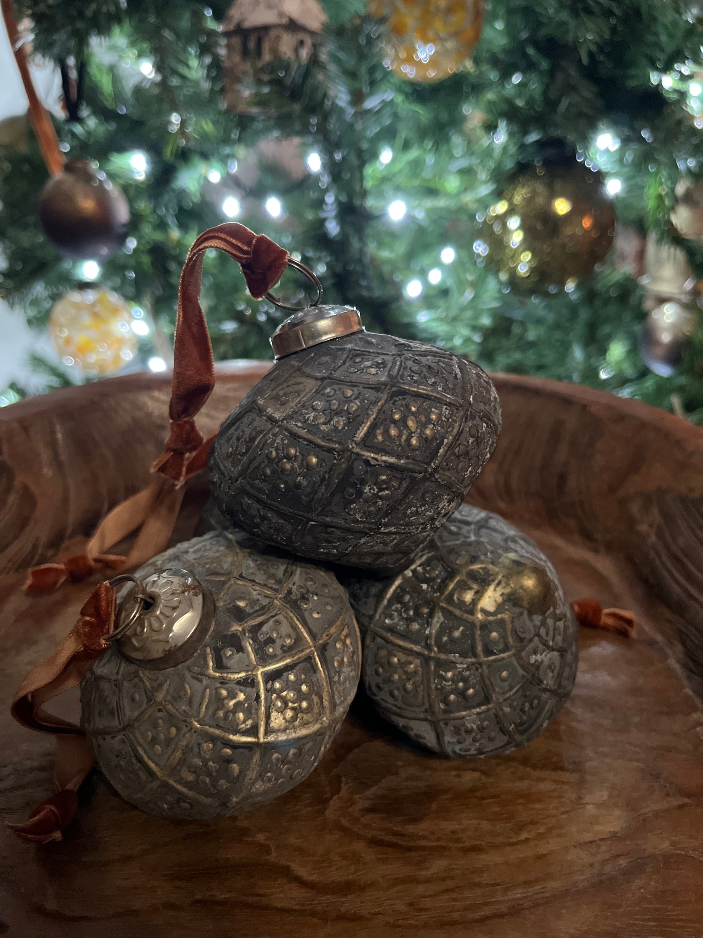 Antiqued Recycled Glass Bauble