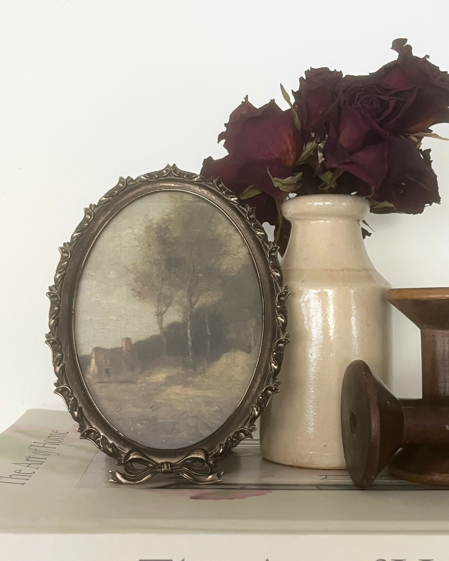 Antique Bronze Ornate Oval Photo Frame