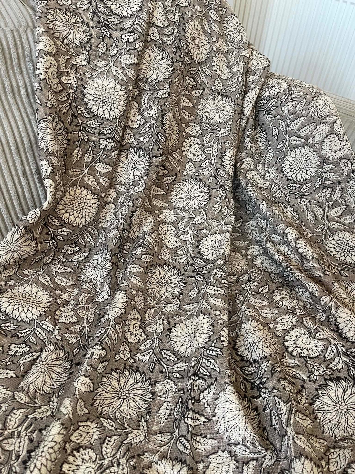 HAYLEY Hand Block Printed Throw - Grey
