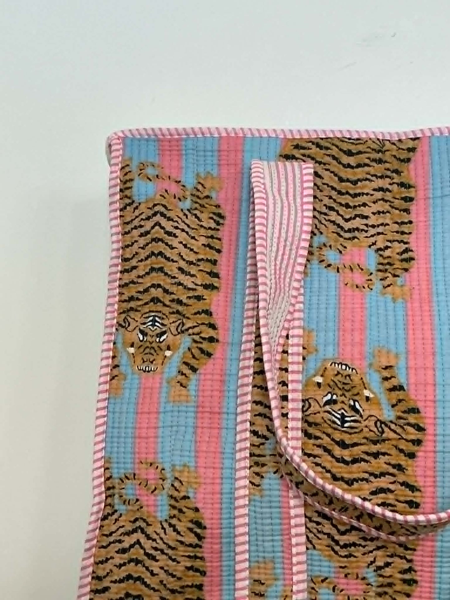Tiger Stripe Tote Bag - Pink/Blue