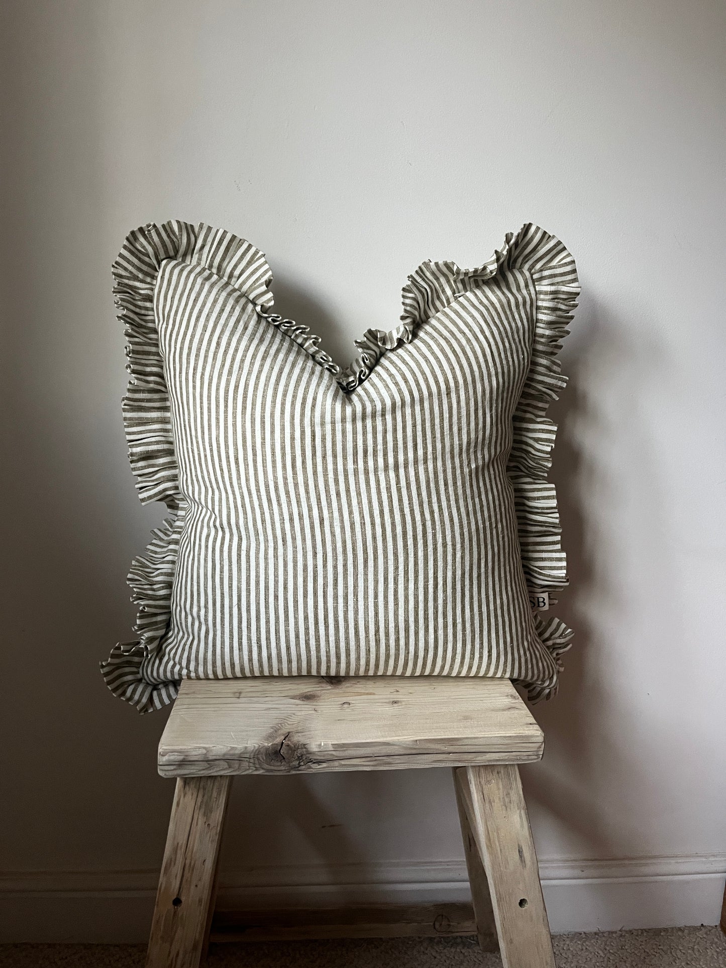 Woodland Stripe Cushion with Frill – 100% 50x50cm