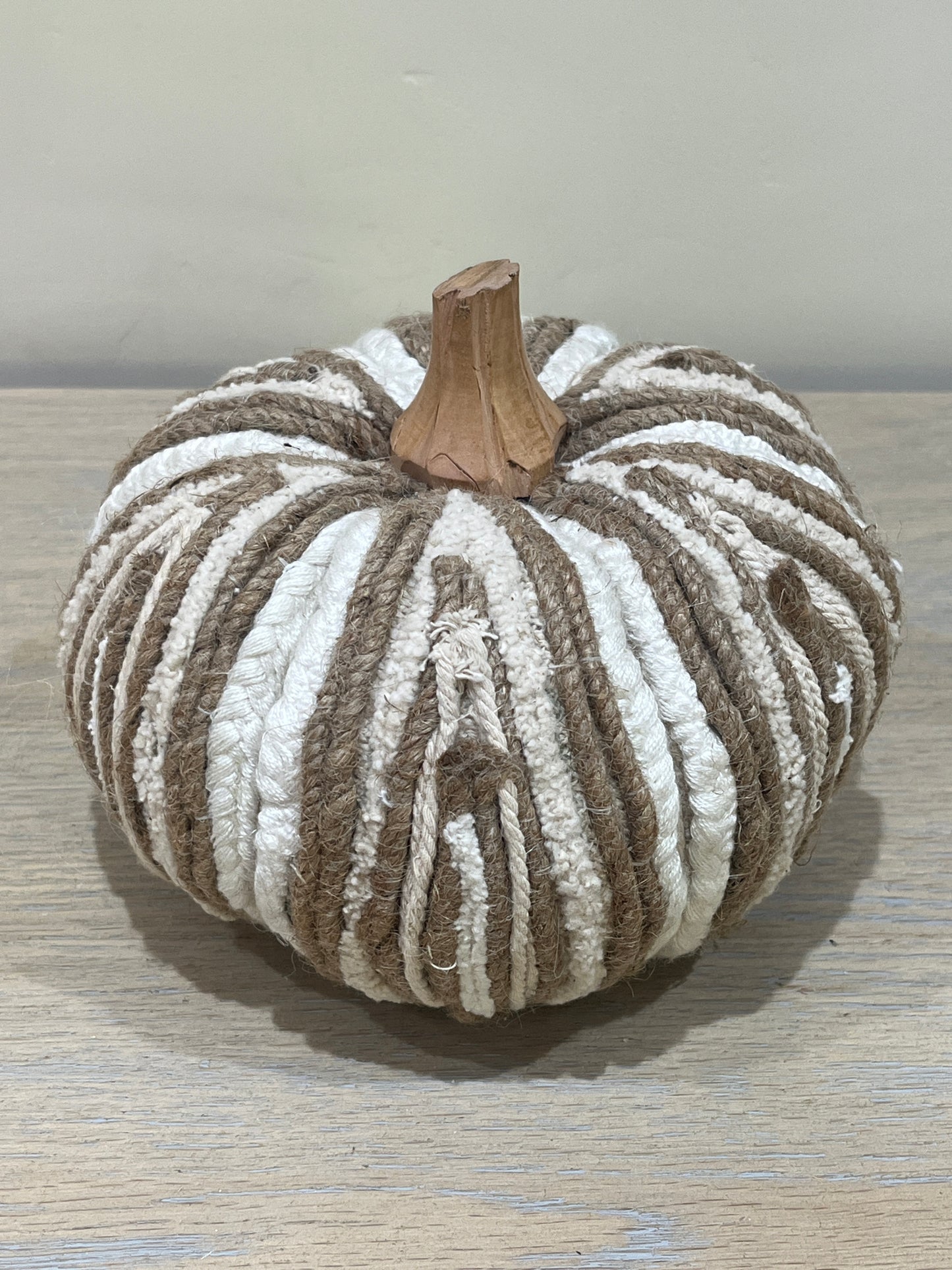 Yarn Pumpkin - Neutrals