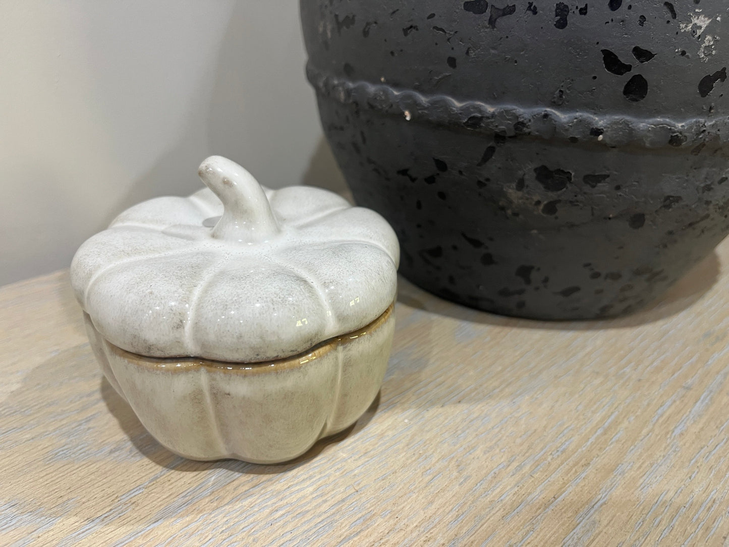 Ceramic Pumpkin Pot - Natural