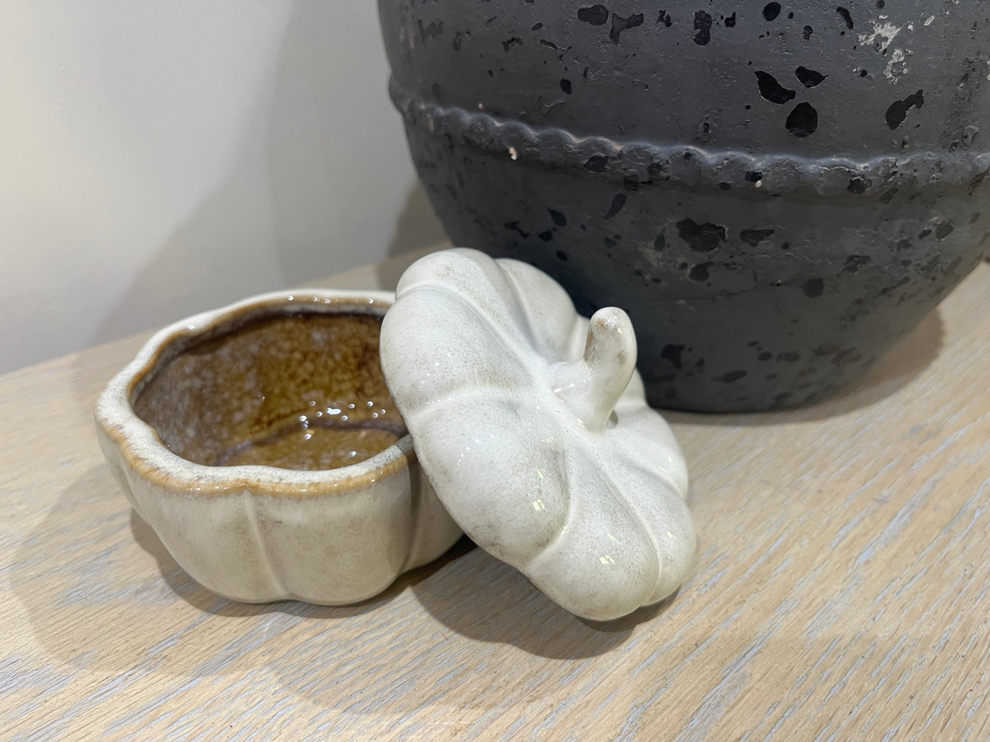 Ceramic Pumpkin Pot - Natural